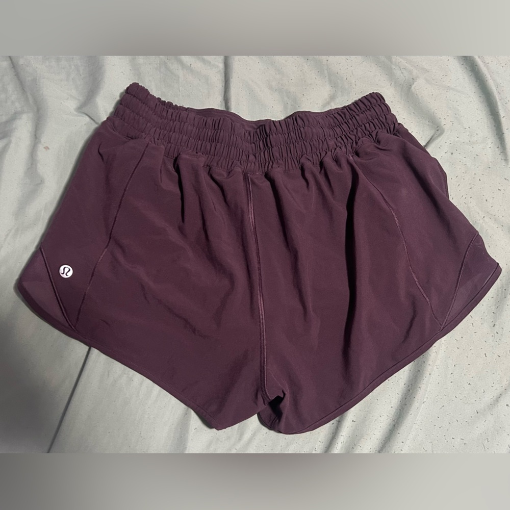 Lululemon Hotty Hot shorts